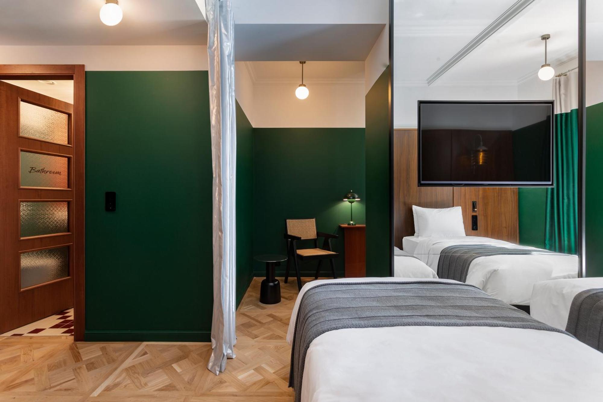 טביליסי Hotel Afisha מראה חיצוני תמונה